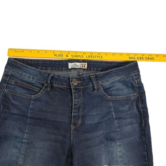 Royalty for Me Women's Mid Rise Jeans Ankle Size 14 Front Seam and Slit Detail - Picture 6 of 9